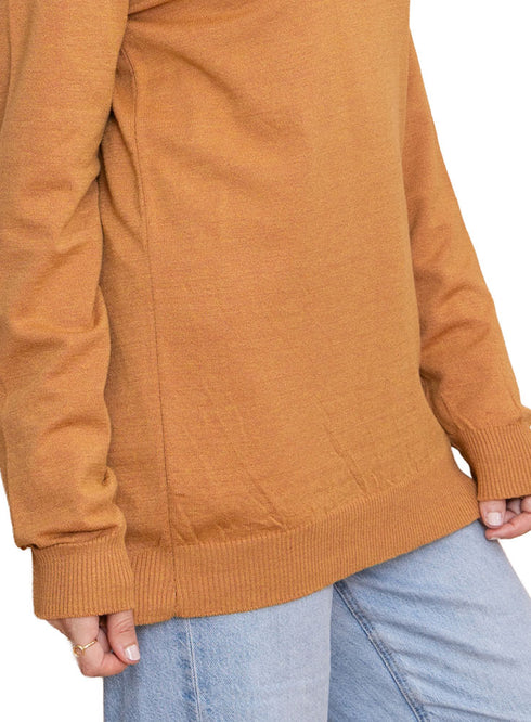 Biscuit Round Knit Pullover