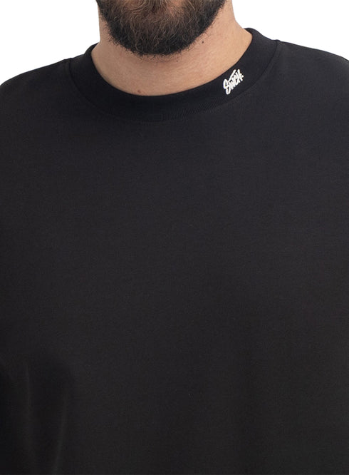 Black Design 1033 NF-Round T-Shirt