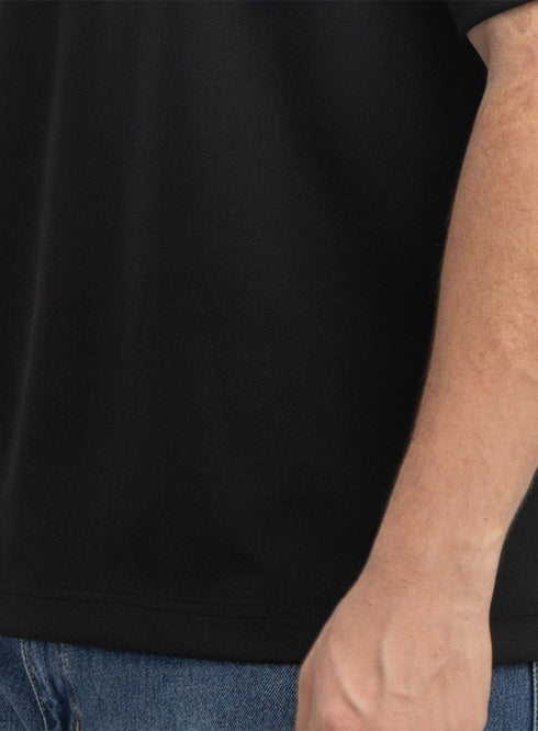 Black Design 4059 NF-Round T-Shirt