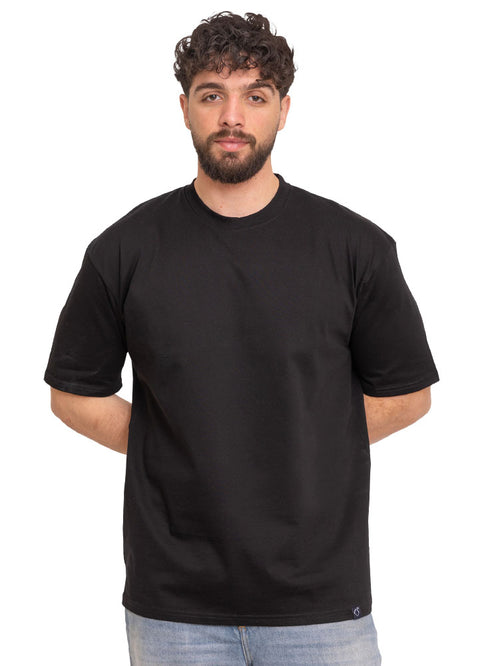 Black O.S Round T-Shirt