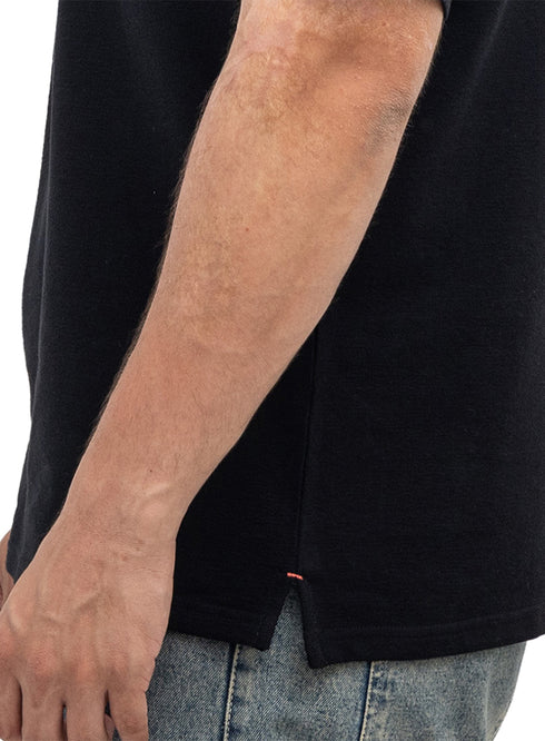 Black V-Crunchy-Oversize Round T-Shirt