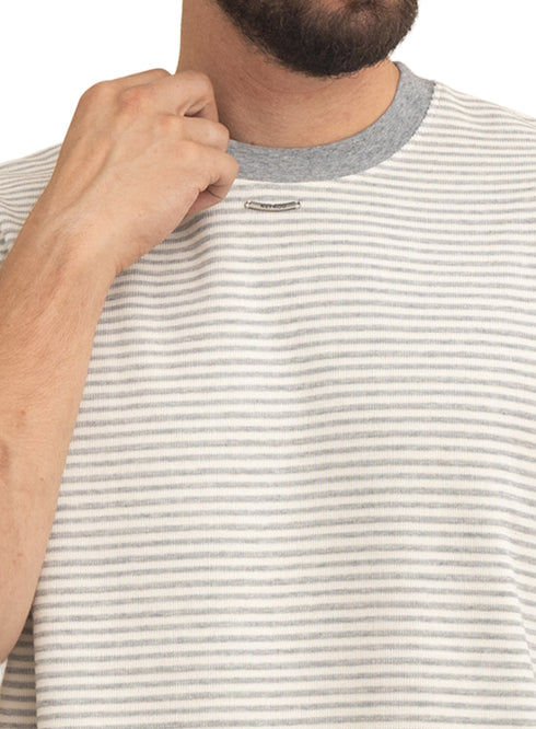 Magnet Design 3053 NF-Round T-Shirt