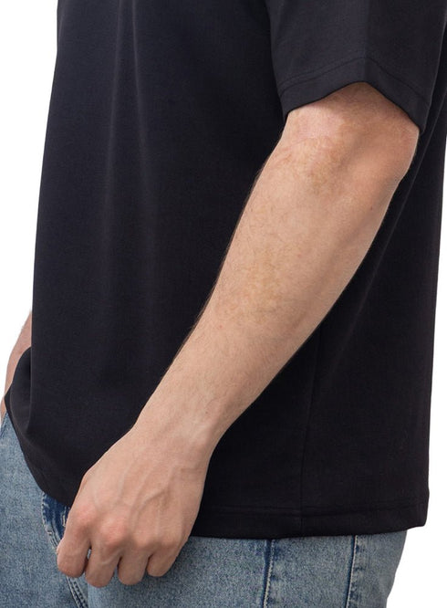 Black Design 1005 NF - Round T-Shirt - Khotwh