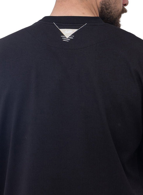 Black Design 1005 NF - Round T-Shirt - Khotwh