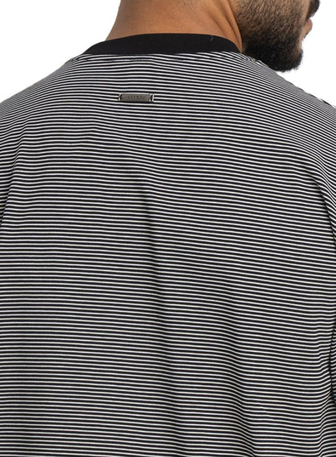 Black Design 3050 NF - Round T-Shirt - Khotwh