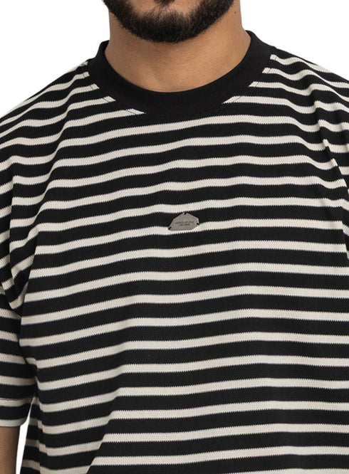 Black Design 3058 NF - Round T-Shirt - Khotwh