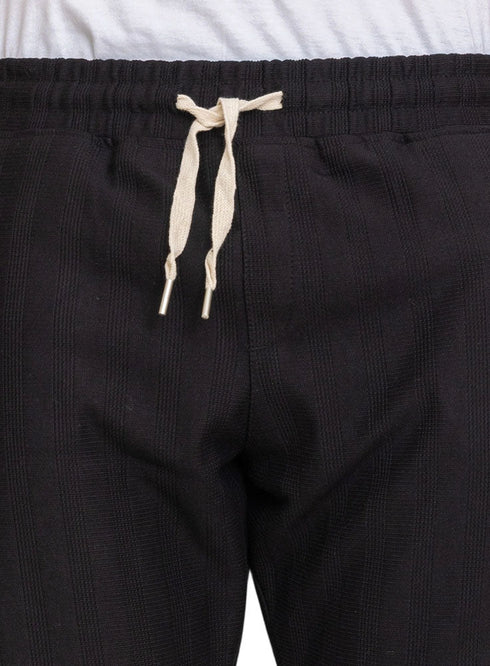 Black Striperd Jacquard Short - Khotwh