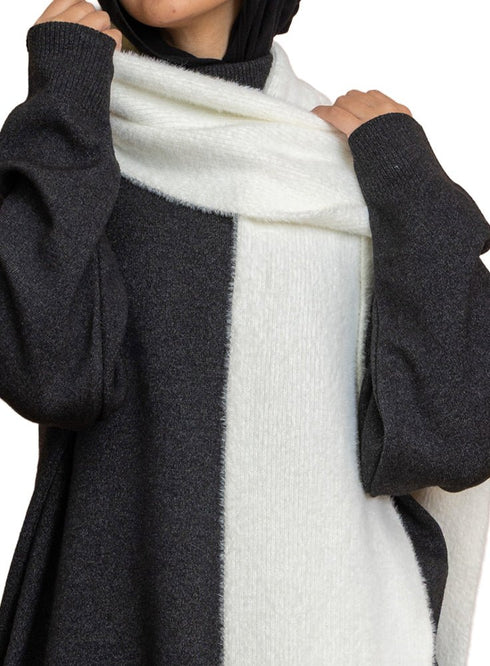 Off - White Fluffy Scarf - Khotwh