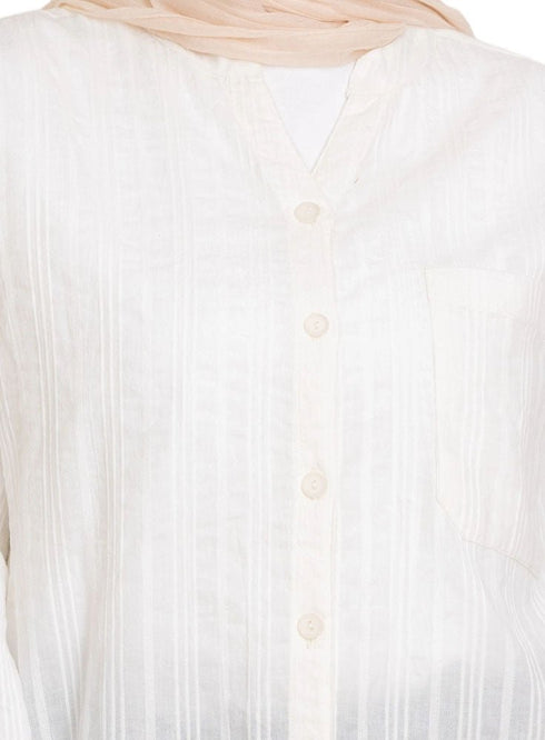 Off - White V - Neck Shirt - Khotwh