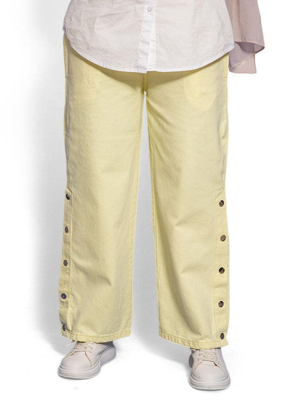 Pastel Yellow Gaberdine Capsules Pant - Khotwh