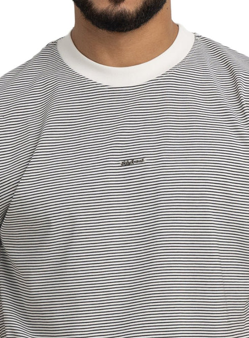 White Design 3050 NF - Round T-Shirt - Khotwh